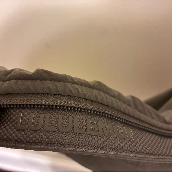 lululemon athletica Gray Jacket - Picture 3 of 5